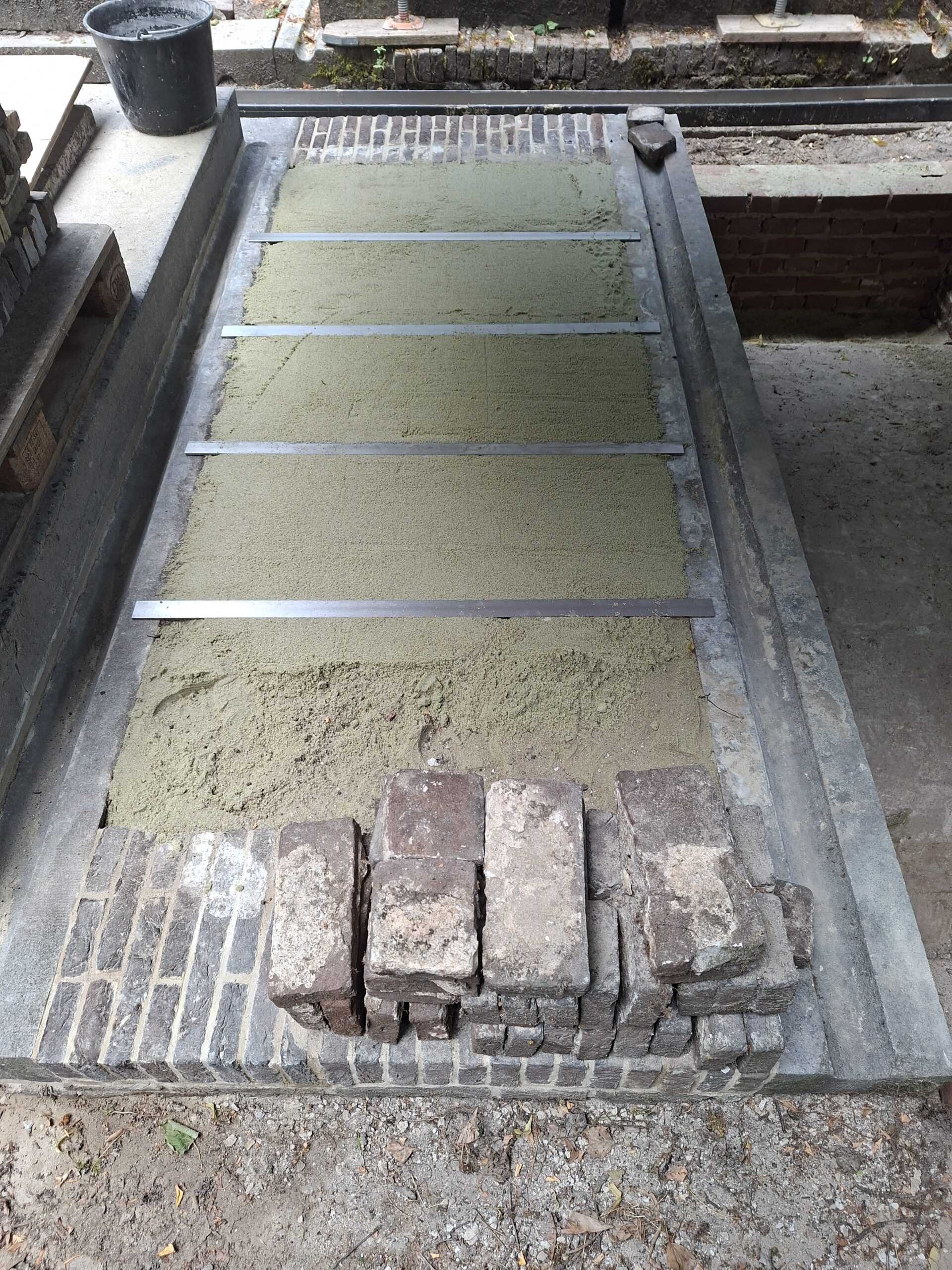 Restauratie graf begraafplaats